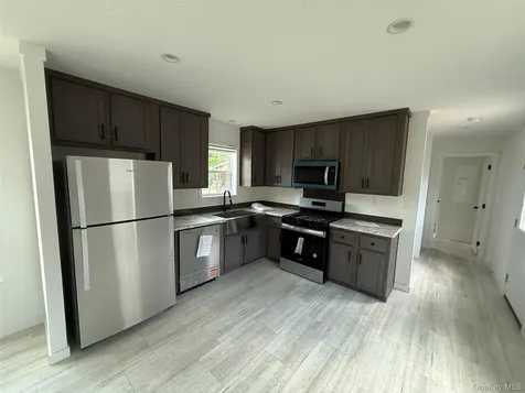 69 View Drive Pleasant Valley NY 12569