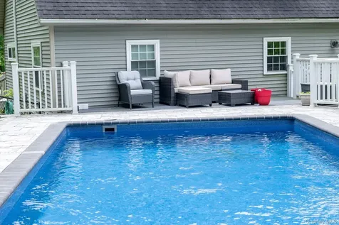 580 Oak Summit Road Millbrook NY 12545