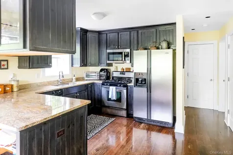 580 Oak Summit Road Millbrook NY 12545