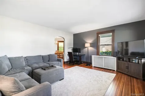 453 Old Post Road Bedford NY 10506