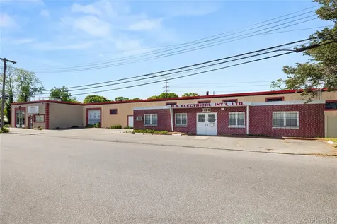 1125 Prospect Avenue West Islip NY 11795