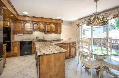 12 Lark Avenue White Plains NY 10607