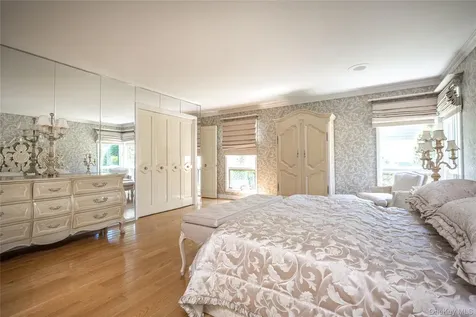 12 Lark Avenue White Plains NY 10607