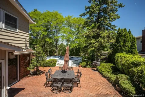 12 Lark Avenue White Plains NY 10607