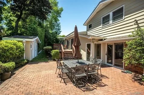 12 Lark Avenue White Plains NY 10607