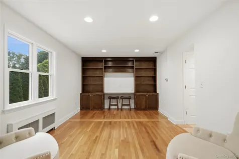 20 Lamesa Avenue Eastchester NY 10709