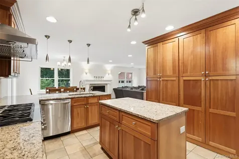 20 Lamesa Avenue Eastchester NY 10709