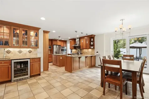 20 Lamesa Avenue Eastchester NY 10709