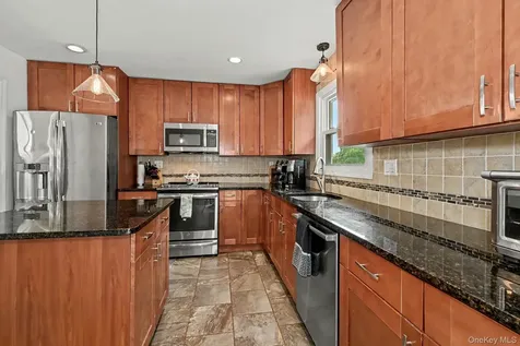 101 Dutch Street Montrose NY 10548