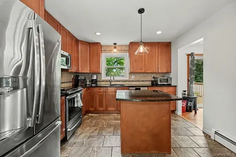 101 Dutch Street Montrose NY 10548