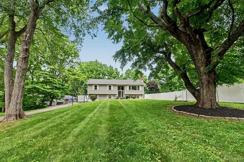101 Dutch Street Montrose NY 10548