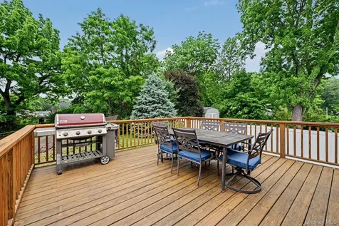 101 Dutch Street Montrose NY 10548