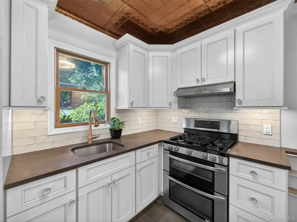 368 Route 304 Nanuet NY 10954
