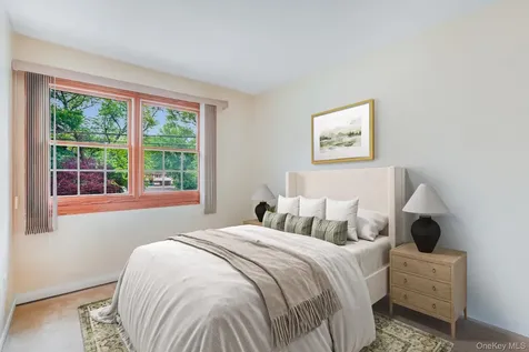 51 Sutton Park Road Poughkeepsie NY 12603