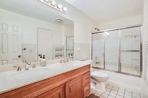 51 Sutton Park Road Poughkeepsie NY 12603