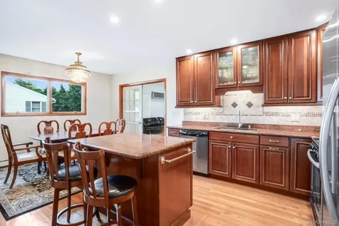 51 Sutton Park Road Poughkeepsie NY 12603