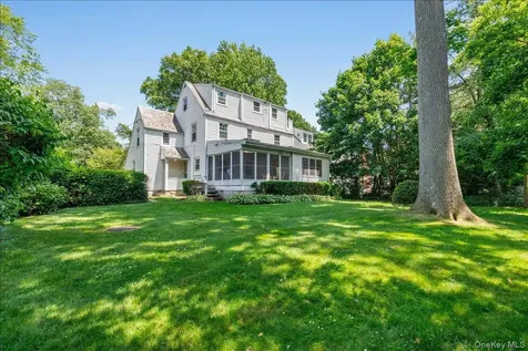 541 Claflin Avenue Mamaroneck NY 10543