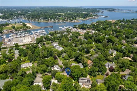 541 Claflin Avenue Mamaroneck NY 10543