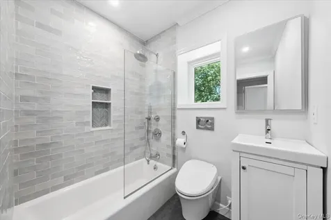 65 Wildwood Road New Rochelle NY 10804