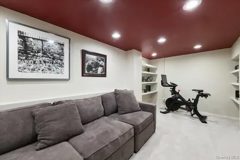 65 Wildwood Road New Rochelle NY 10804