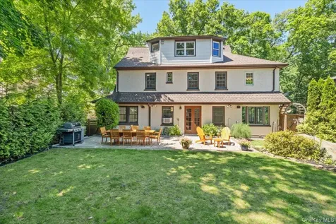 65 Wildwood Road New Rochelle NY 10804
