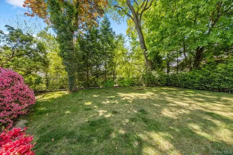 65 Wildwood Road New Rochelle NY 10804
