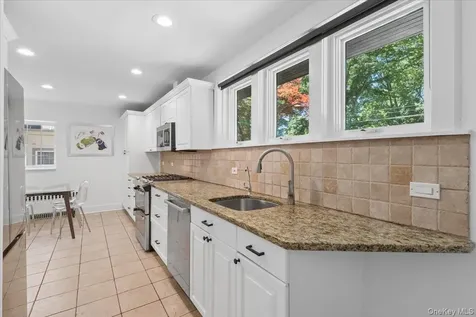 65 Wildwood Road New Rochelle NY 10804