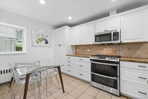 65 Wildwood Road New Rochelle NY 10804