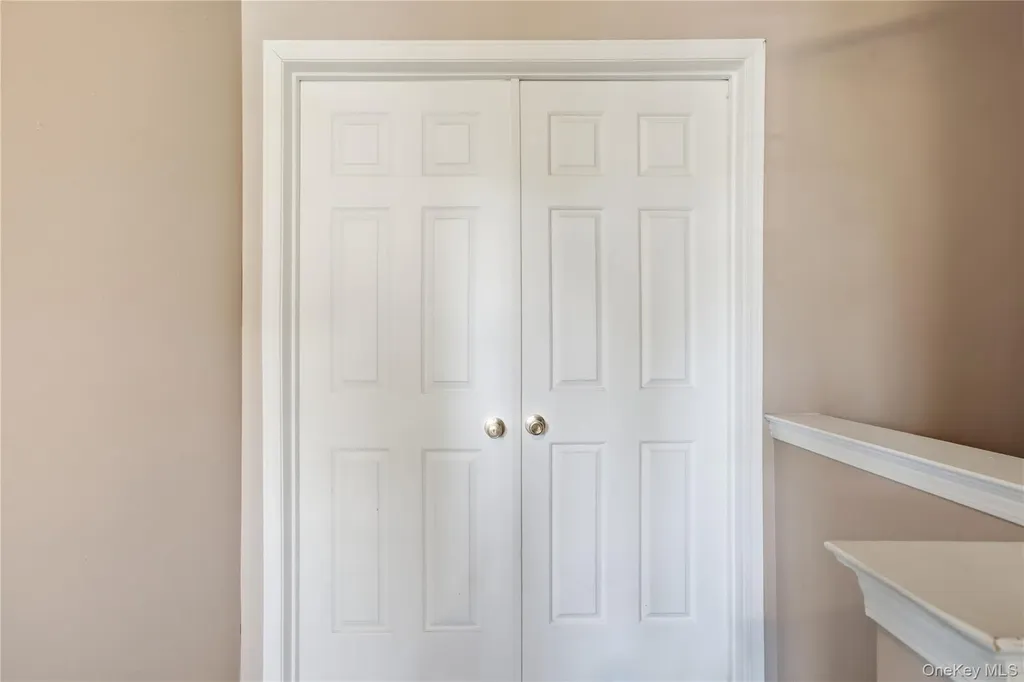 22 Indian Trace Kings Park NY 11754