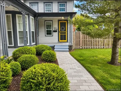 744 Main Street Greenport NY 11944