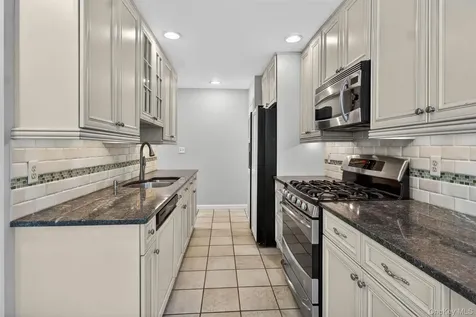 6 Old Lake Road Congers NY 10920