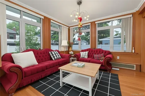 7831 220th Street Oakland Gardens NY 11364
