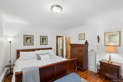153 Roxbury Road Garden City NY 11530