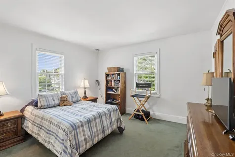 153 Roxbury Road Garden City NY 11530