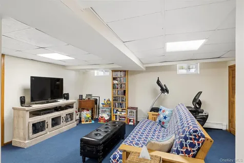 153 Roxbury Road Garden City NY 11530