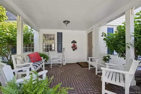 153 Roxbury Road Garden City NY 11530