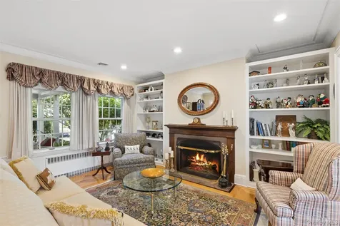 153 Roxbury Road Garden City NY 11530