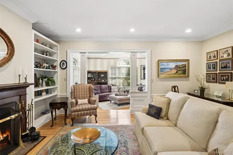 153 Roxbury Road Garden City NY 11530