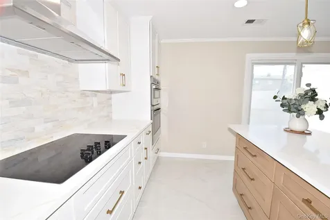4195 Florence Road Bethpage NY 11714