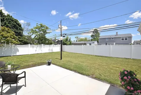 4195 Florence Road Bethpage NY 11714