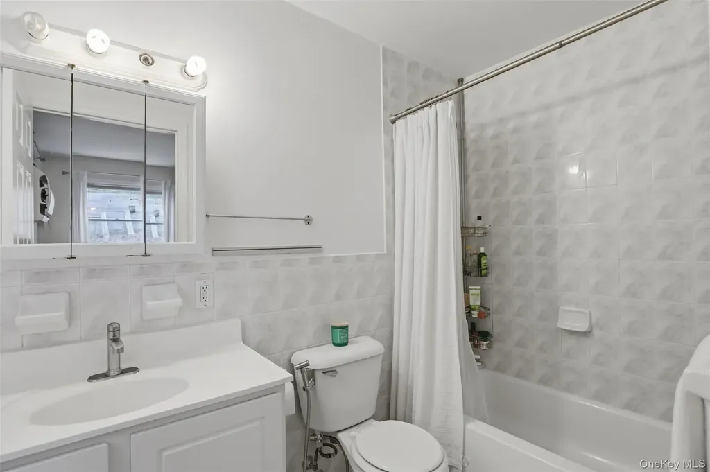 235 Bronx River Road Yonkers NY 10704