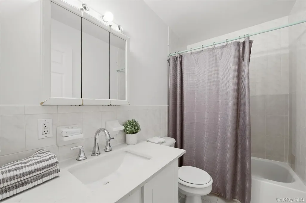 235 Bronx River Road Yonkers NY 10704