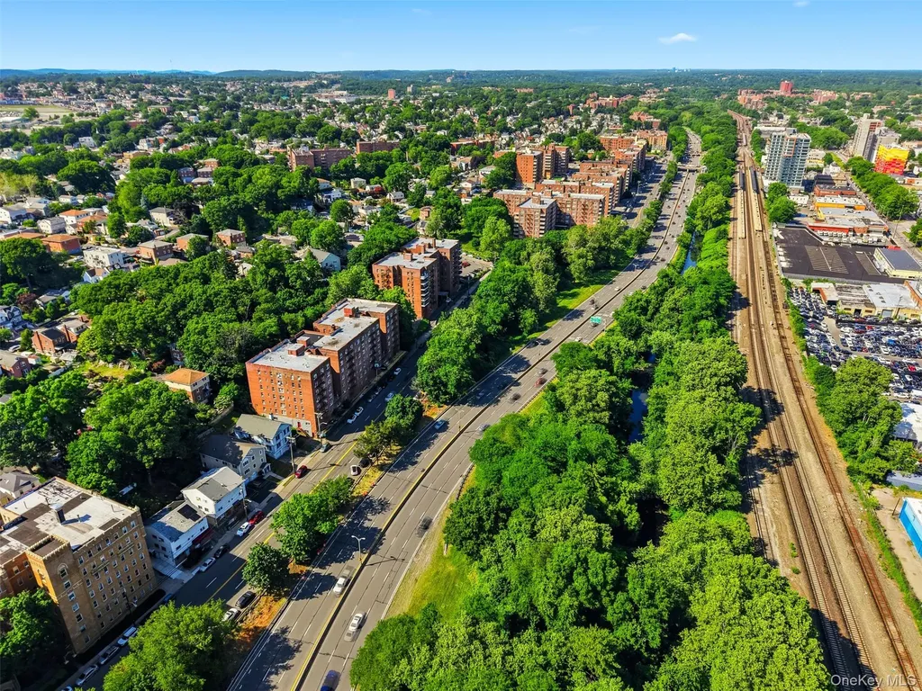 235 Bronx River Road Yonkers NY 10704