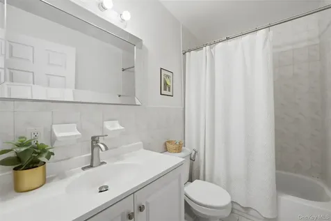 235 Bronx River Road Yonkers NY 10704