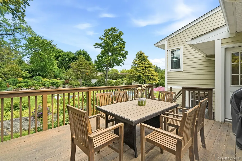 1 Pamela Lane New Rochelle NY 10804