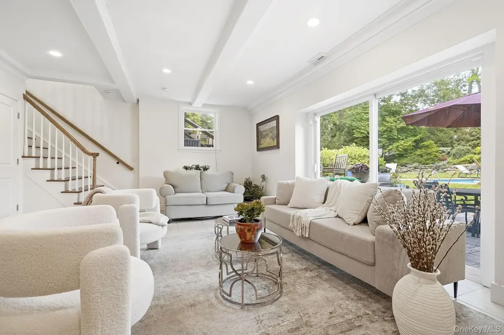 1 Pamela Lane New Rochelle NY 10804