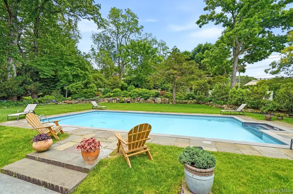 1 Pamela Lane New Rochelle NY 10804