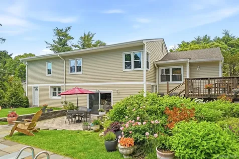 1 Pamela Lane New Rochelle NY 10804