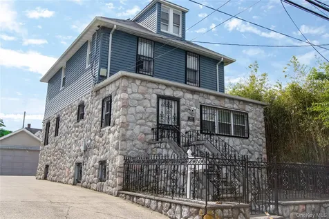 4810 Robertson Street Bronx NY 10470