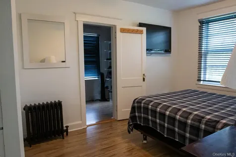 4810 Robertson Street Bronx NY 10470